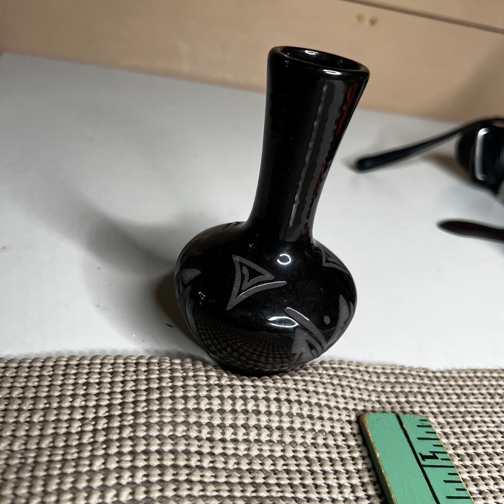 A. Alfred Navajo Pottery Vase Black Etched Miniature Bud Vase Signed 4.5"